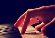 杏彩体育官网:王楚钦3:2战胜林诗栋 2025首战开门红央视新闻客户端.