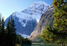 杏彩体育官网：奥尼尔的手有多大？手掌比女友腰还宽，鸡腿在手中像牙签！.